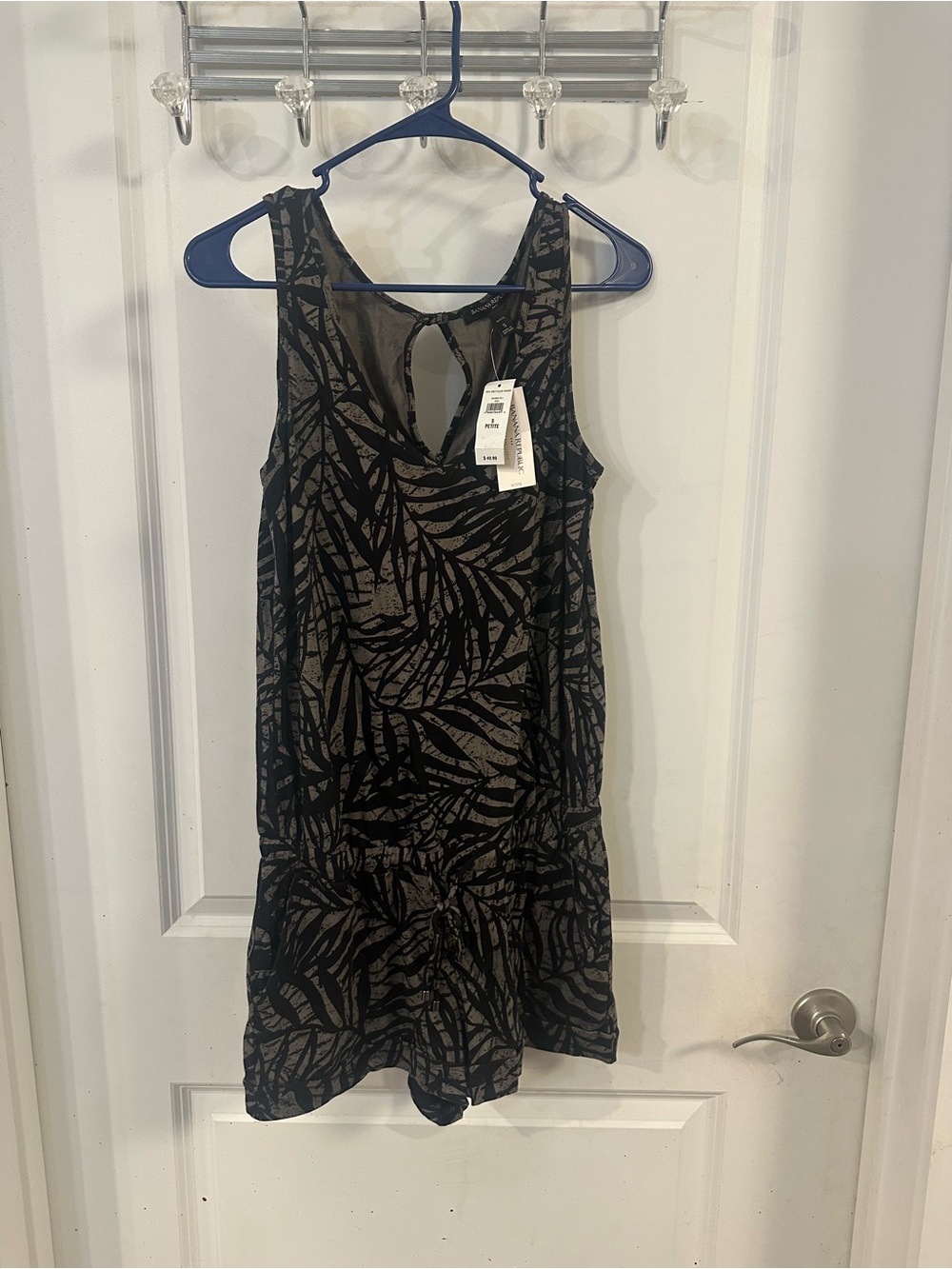 Sleeveless Black Leaf-Print Romper